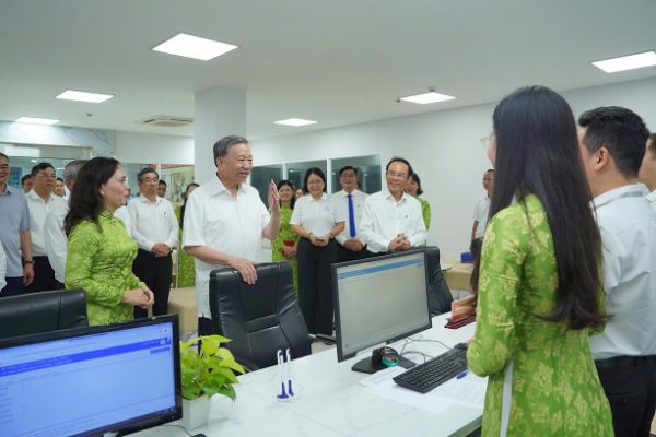 Tổng Bí thư Tô Lâm khảo sát mô hình phường mới tại TP HCM