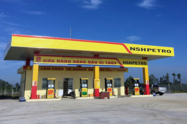 Cổ phiếu xăng dầu miền Tây đối mặt nguy cơ hủy niêm yết