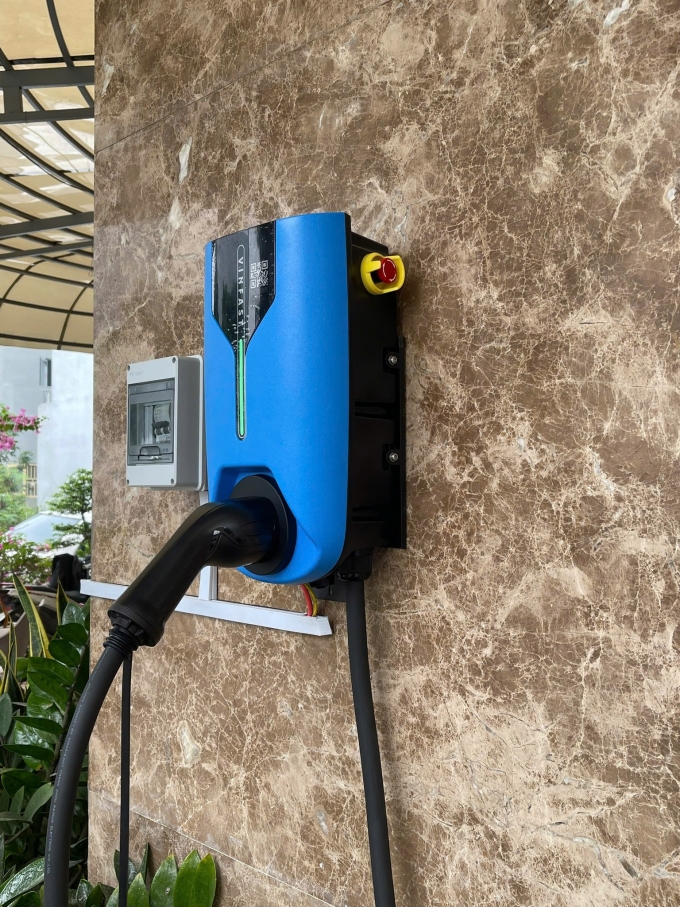Một trạm sạc được lắp theo mô hình nhượng quyền của VinFast. Ảnh: VinFast