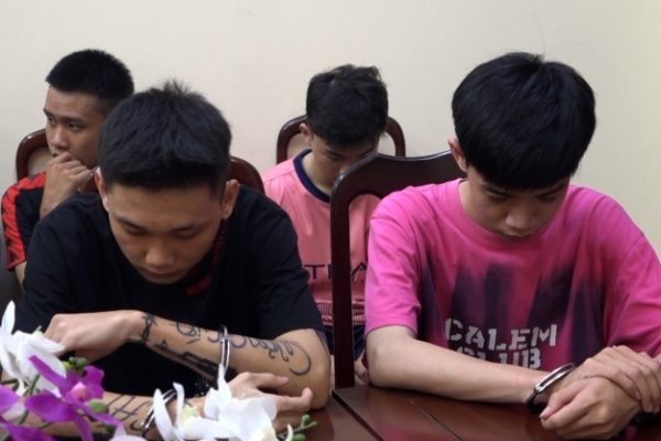 Hỗn chiến bom xăng: Bắt 13 người liên quan