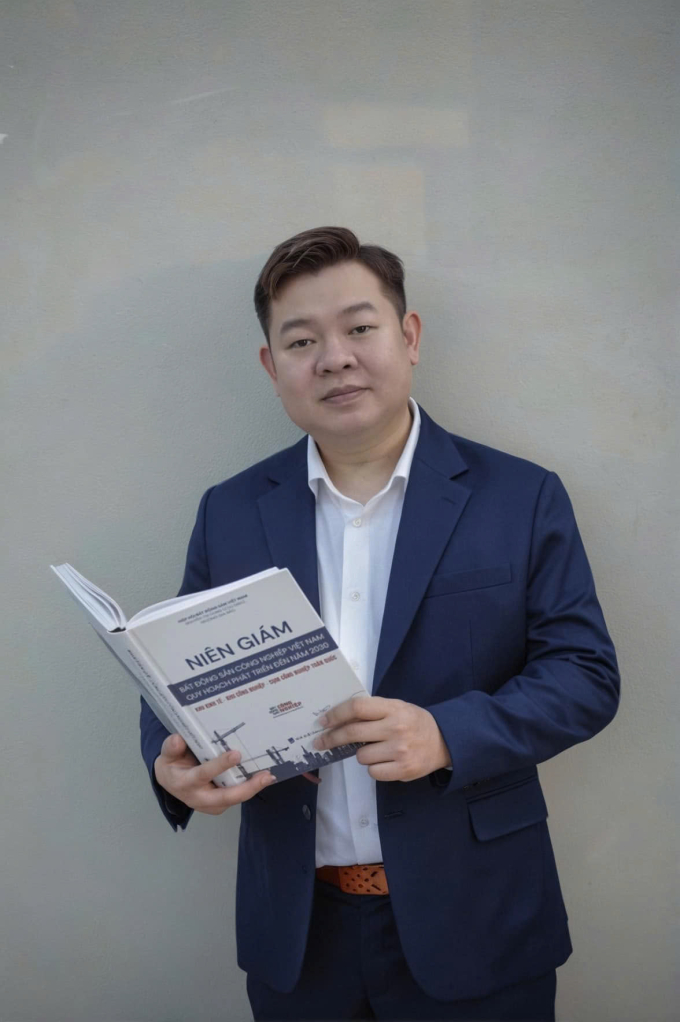 Ông Trương Gia Bảo - Đồng chủ biên. Ảnh: VIREA