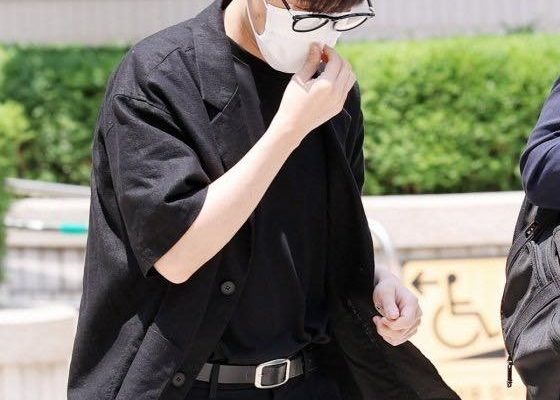 Ca sĩ NCT đối mặt 7 năm tù vì cáo buộc hiếp dâm