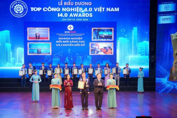 EVNHCMC đoạt giải thưởng Top Công nghiệp 4.0 Việt Nam