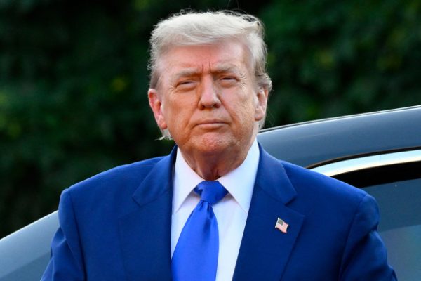 NATO: Tìm cách chiều lòng Trump tại hội nghị thượng đỉnh