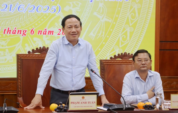 Chủ tịch UBND tỉnh Phạm Anh Tuấn trả lời những vấn đề các cơ quan báo chí đã nêu và gửi tới các nhà báo lời chúc mừng tốt đẹp nhất nhân ngày Báo chí cách mạng Việt Nam