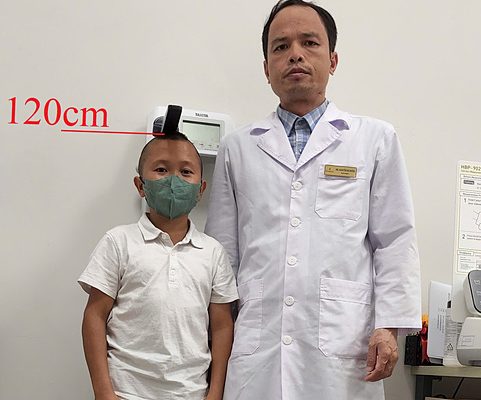 Bí quyết tăng 20cm chiều cao trong 2 năm của chàng trai
