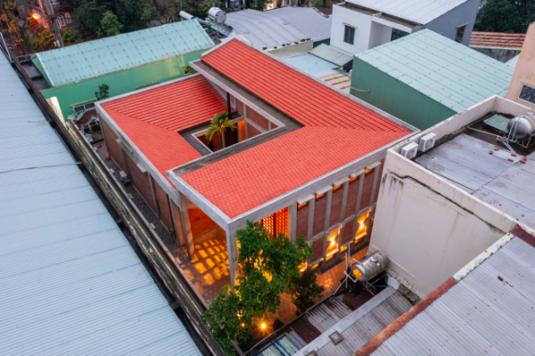Nhà phố mang đậm cảm hứng kiến trúc làng quê Việt
