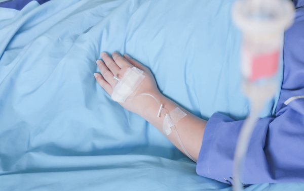 Sốc nhiệt, say nắng gây suy thận cấp: Cảnh báo và phòng ngừa