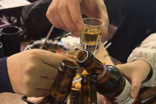 Gout nên uống rượu hay bia: Lời khuyên từ chuyên gia