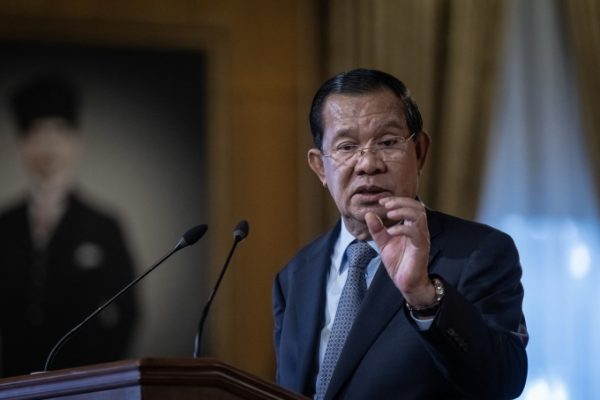 Ông Hun Sen cảnh báo về việc Thái Lan chặn cung cấp xăng: Hậu quả nghiêm trọng?