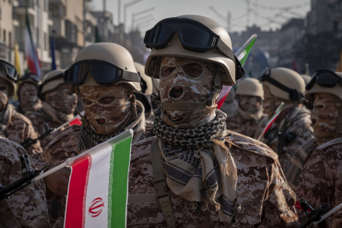 Thành viên Lực lượng Vệ binh Cách mạng Hồi giáo Iran diễu binh ở Tehran tháng 1/2025. Ảnh: AFP