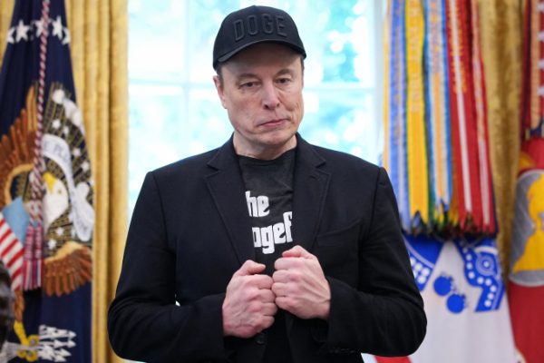 Elon Musk gọi điện cho Trump: Tin từ truyền thông Mỹ