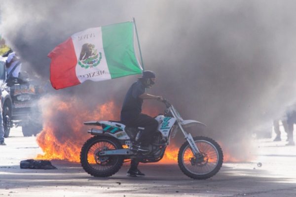 Biểu tình Los Angeles: Vì sao cờ Mexico xuất hiện?