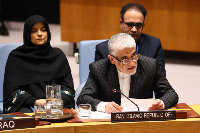 Đại sứ Iran tại Liên Hợp Quốc Amir Saeid Iravani trong phiên hợp HĐBA ngày 13/6. Ảnh: AFP