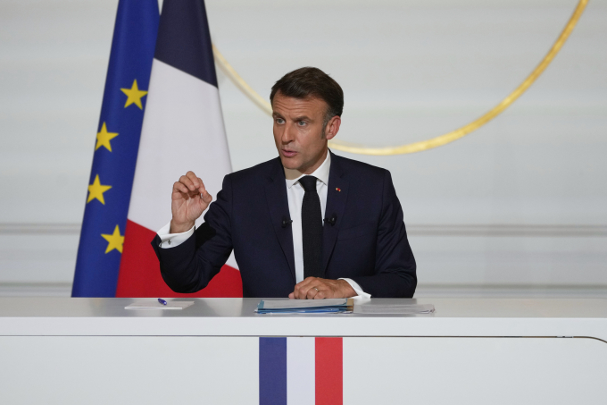 Tổng thống Pháp Emmanuel Macron tại Paris ngày 13/6. Ảnh: AP