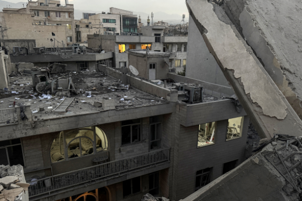 Israel tấn công Iran: Căng thẳng leo thang