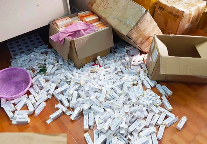 Một lô mỹ phẩm giả từng bị Công an quận Bắc Từ Liêm (Hà Nội) thu giữ. Ảnh:Nguyễn Hưng