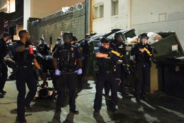 Texas: Biểu tình phản đối chính sách truy quét người nhập cư