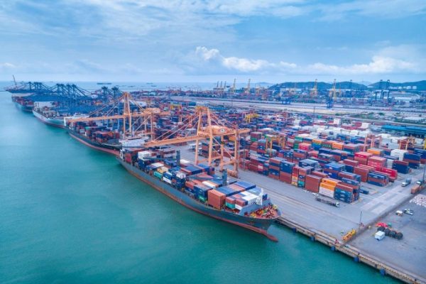 Ùn ứ cảng Laem Chabang: Áp lực logistics và chi phí tăng