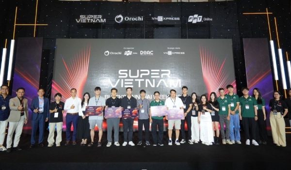 AI Phân Tích Tài Chính: Nền Tảng Top 3 PitchFest 2025