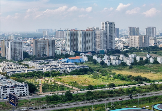 Bất động sản khu Đông TP HCM, ở TP Thủ Đức với các dự án chung cư, nhà phố. Ảnh: Quỳnh Trần