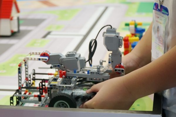 Bình Định tổ chức cuộc thi Robotacon: Sân chơi robot hấp dẫn