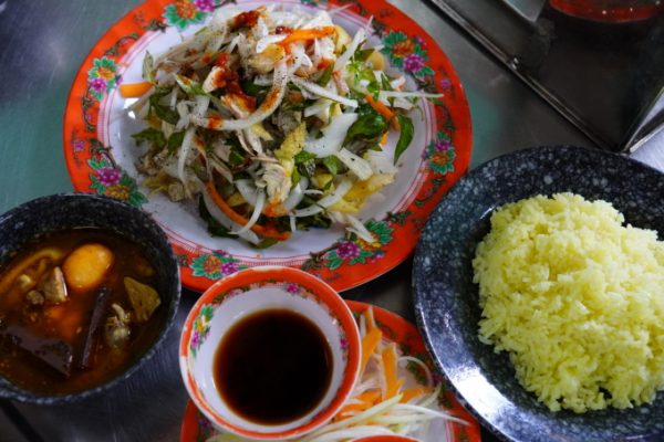 Hội An: 4 quán cơm gà ngon du khách nên thử