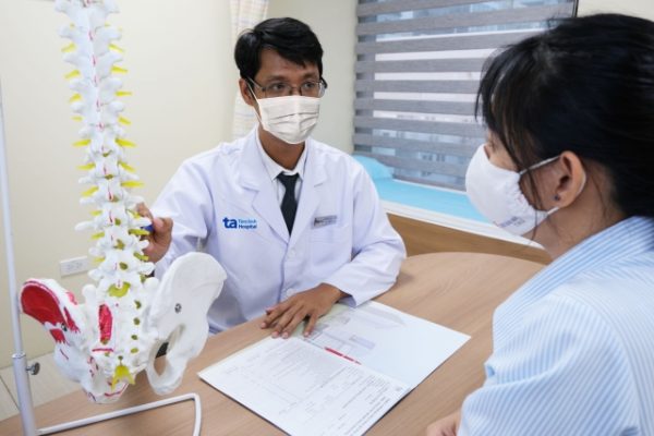 Đi bộ: Giải pháp giảm đau lưng tự nhiên