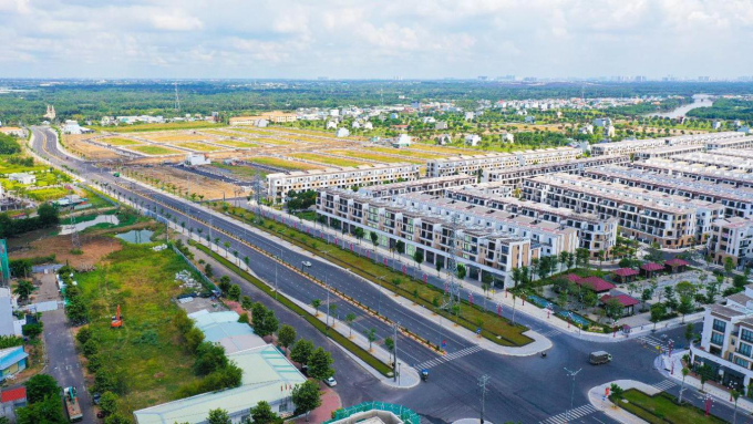 Khu đô thị The 826 EC tại Cần Giuộc, giáp ranh TP HCM. Ảnh: Hai Thành