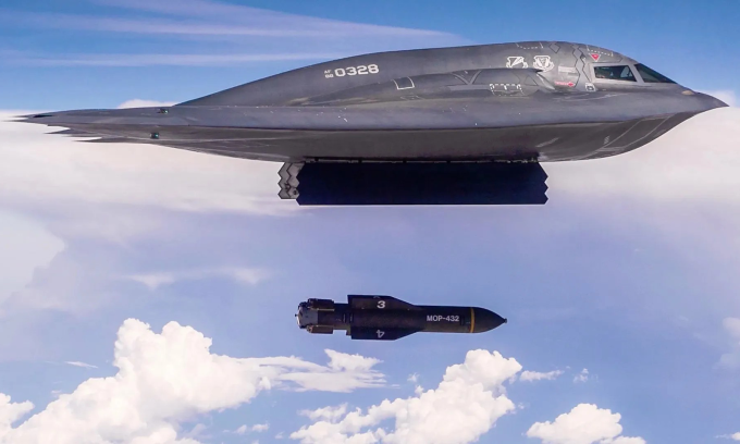 Oanh tạc cơ B-2 Mỹ thả bom GBU-57 trong cuộc thử nghiệm năm 2019. Ảnh: USAF