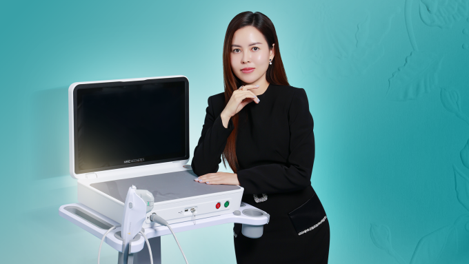 Giám đốc Nguyễn Xuân Tâm cho biết Ultherapy Prime là lời cam kết mới của Blossom Aesthetic Clinic với khách hàng. Ảnh: NVCC