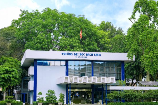 13 đại học dẫn dắt các trung tâm đào tạo xuất sắc và tài năng
