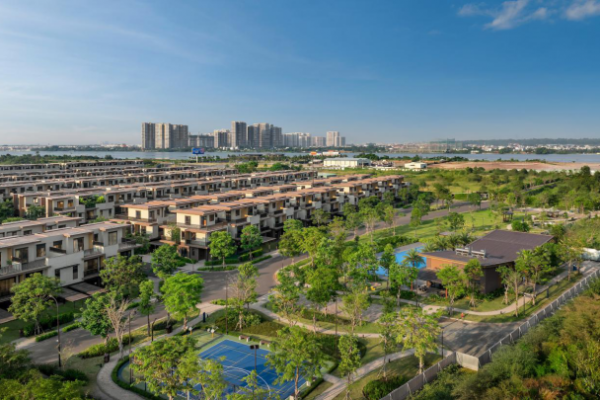 Izumi City: Điều chỉnh quy hoạch thúc đẩy kinh doanh cho Nam Long