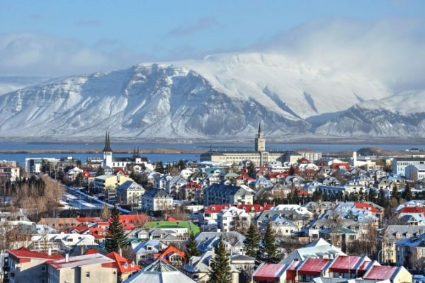 Iceland: Thành viên NATO không quân đội – Vì sao?