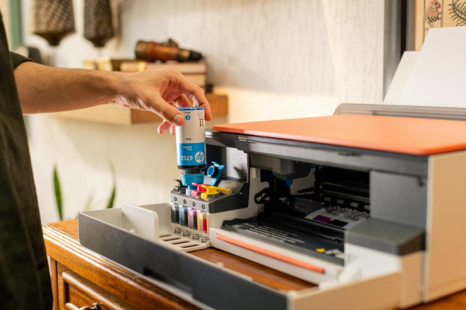 AI giúp tiết kiệm giấy, mực in, góp phần hiện thực hóa cam kết bền vững của HP. Ảnh: HP