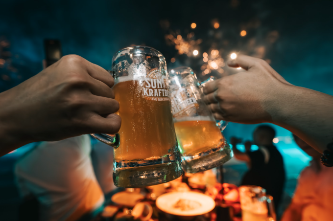 Bia thủ công Sun Kraftbeer phục vụ tại hai nhà hàng ven biển. Ảnh: Sun Group