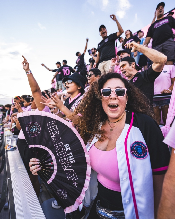 Người hâm mộ Inter Miami thường đến chật kín các khán đài để cổ vũ Messi và Inter trên sân nhà Chase. Ảnh: Inter Miami