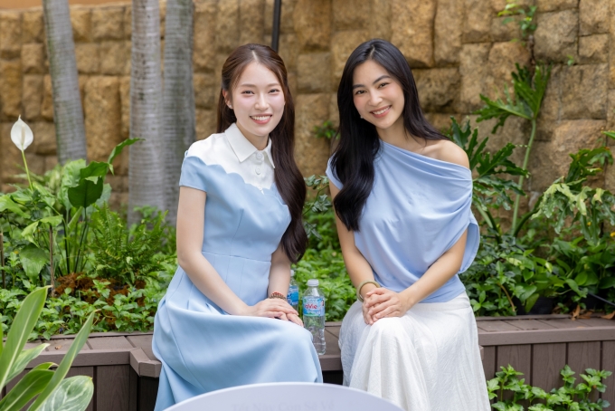 Khánh Vy và Helly Tống là hai trong số những khách mời chia sẻ về bí quyết sống thanh thản, yên bình giữa nhịp sống hiện đại cùng cộng đồng Yên một chút. Ảnh: La Vie