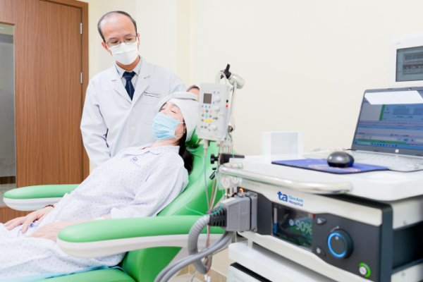 Kích thích từ trường xuyên sọ (TMS): Giải pháp cho bệnh thần kinh