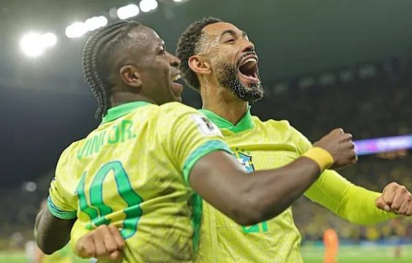 Ancelotti ra mắt Brazil thắng lợi, giành vé World Cup!