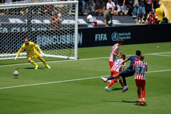 Báo Tây Ban Nha: PSG “vùi dập” Atletico
