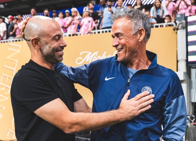 HLV Enrique mừng ngày tái ngộ đặc biệt với Messi, Mascherano
