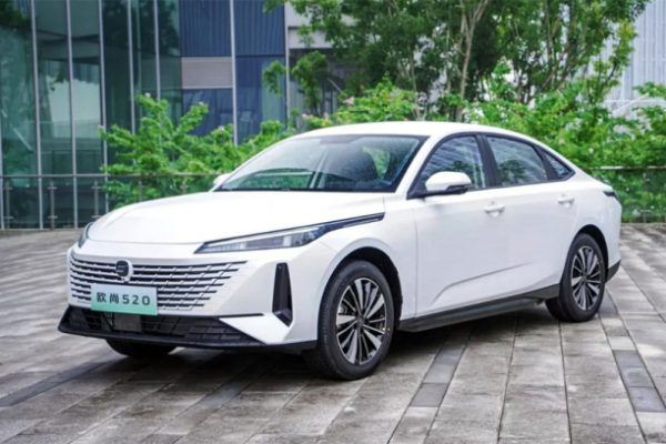 Xe điện: Đổi pin nhanh trong 100 giây