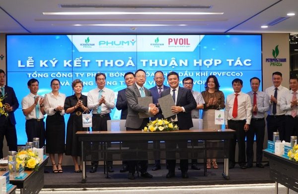 PVFCCo Phú Mỹ hợp tác PVOil: Thương mại, Dịch vụ & Hóa chất