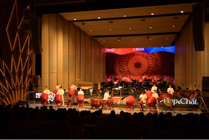 Gala Đẹp và chất là món quà tinh thần ROX Group dành tặng cán bộ nhân viên. Ảnh: