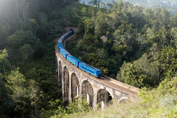 Chuyến tàu đi Ella nổi tiếng ở Sri Lanka. Ảnh: Lonely Planet