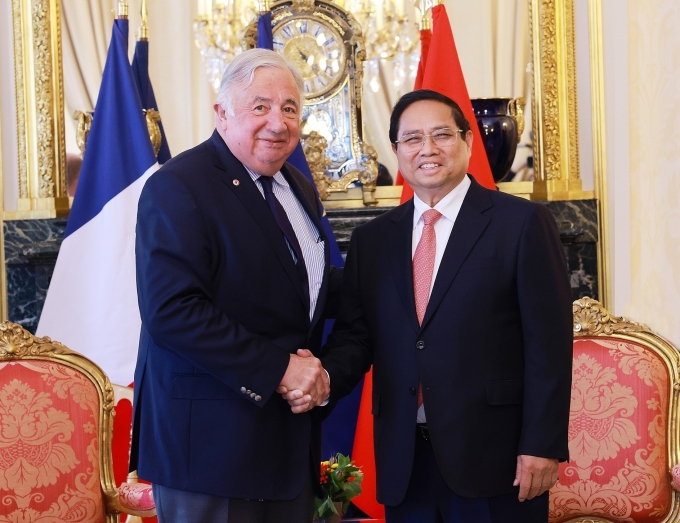 Thủ tướng Phạm Minh Chính gặp Chủ tịch Thượng viện Pháp Gerard Larcher ngày 10/6 tại Paris. Ảnh: TTXVN