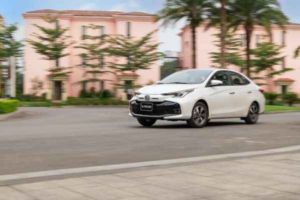 Sedan hạng B tháng 5: Toyota Vios dẫn đầu phân khúc