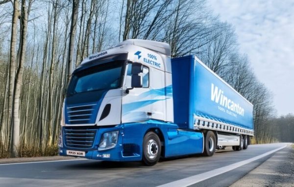 Wincanton tăng cường đội xe hậu cần với 24 xe tải điện hạng nặng