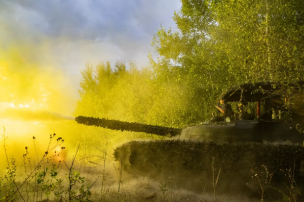 Nga tấn công Ukraine: Tấn công tỉnh miền trung leo thang